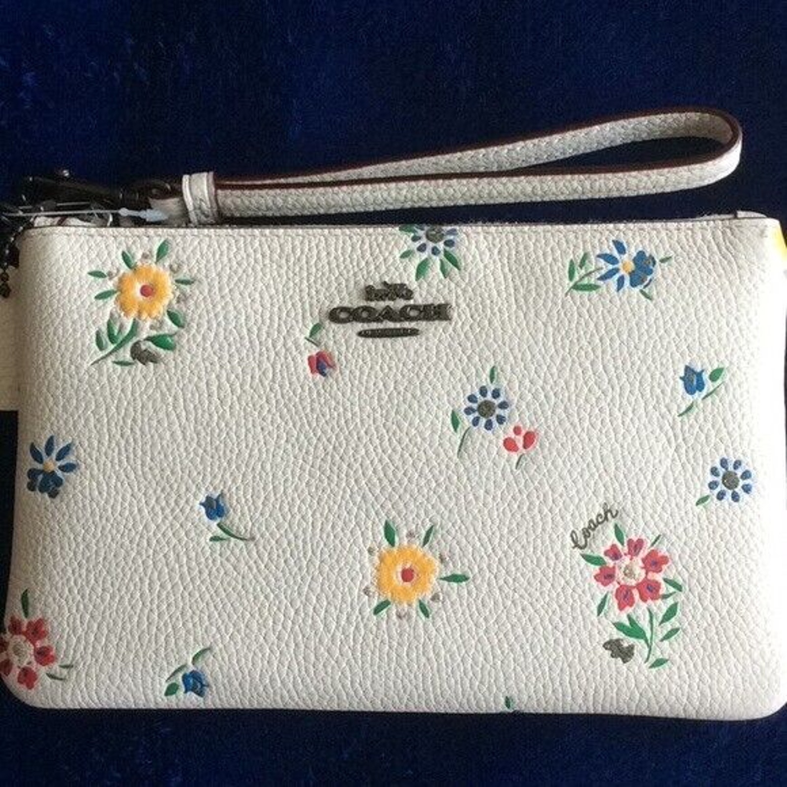 Coach Floral Design Clutch Wristlet Nwt